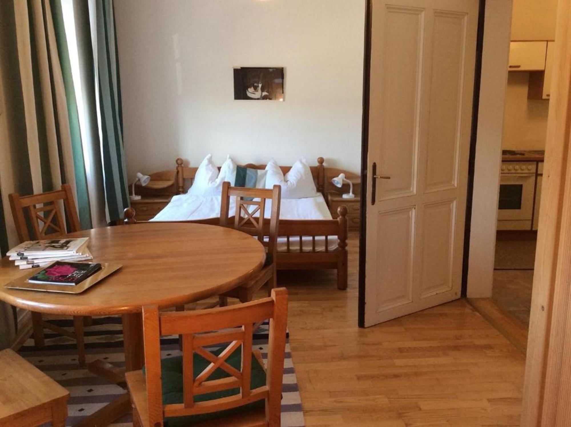 Gasthof Zum Goldenen Anker 하인부르크 안 데어 도나우 외부 사진